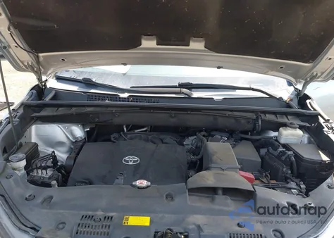 2018 Toyota Highlander Xle из США, поврежденный, VIN 5TDJZRFHXJS822640